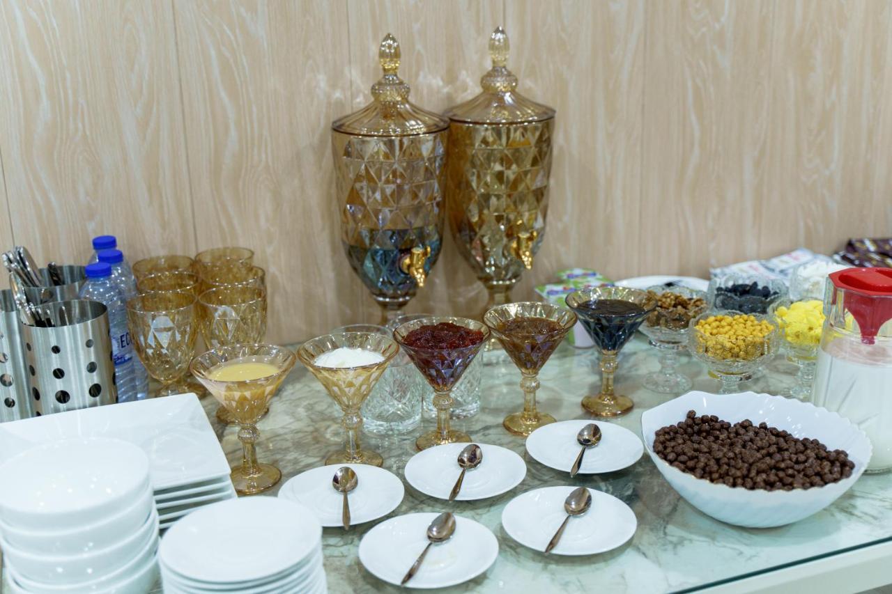 Ayniy Hotel Samarkand Buitenkant foto