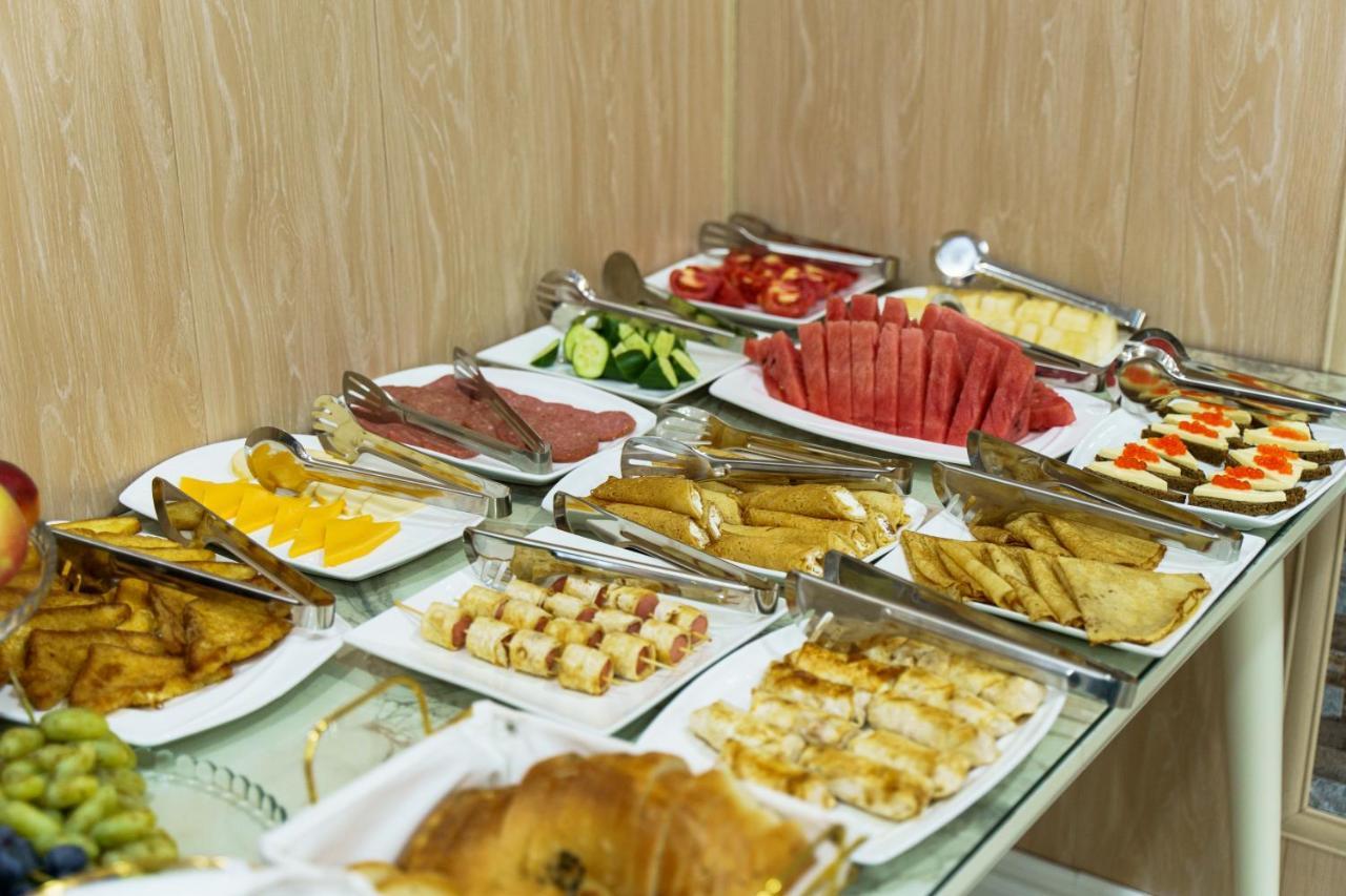 Ayniy Hotel Samarkand Buitenkant foto