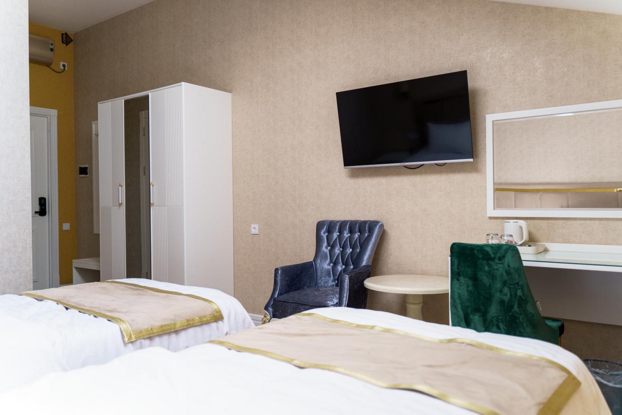 Ayniy Hotel Samarkand Buitenkant foto