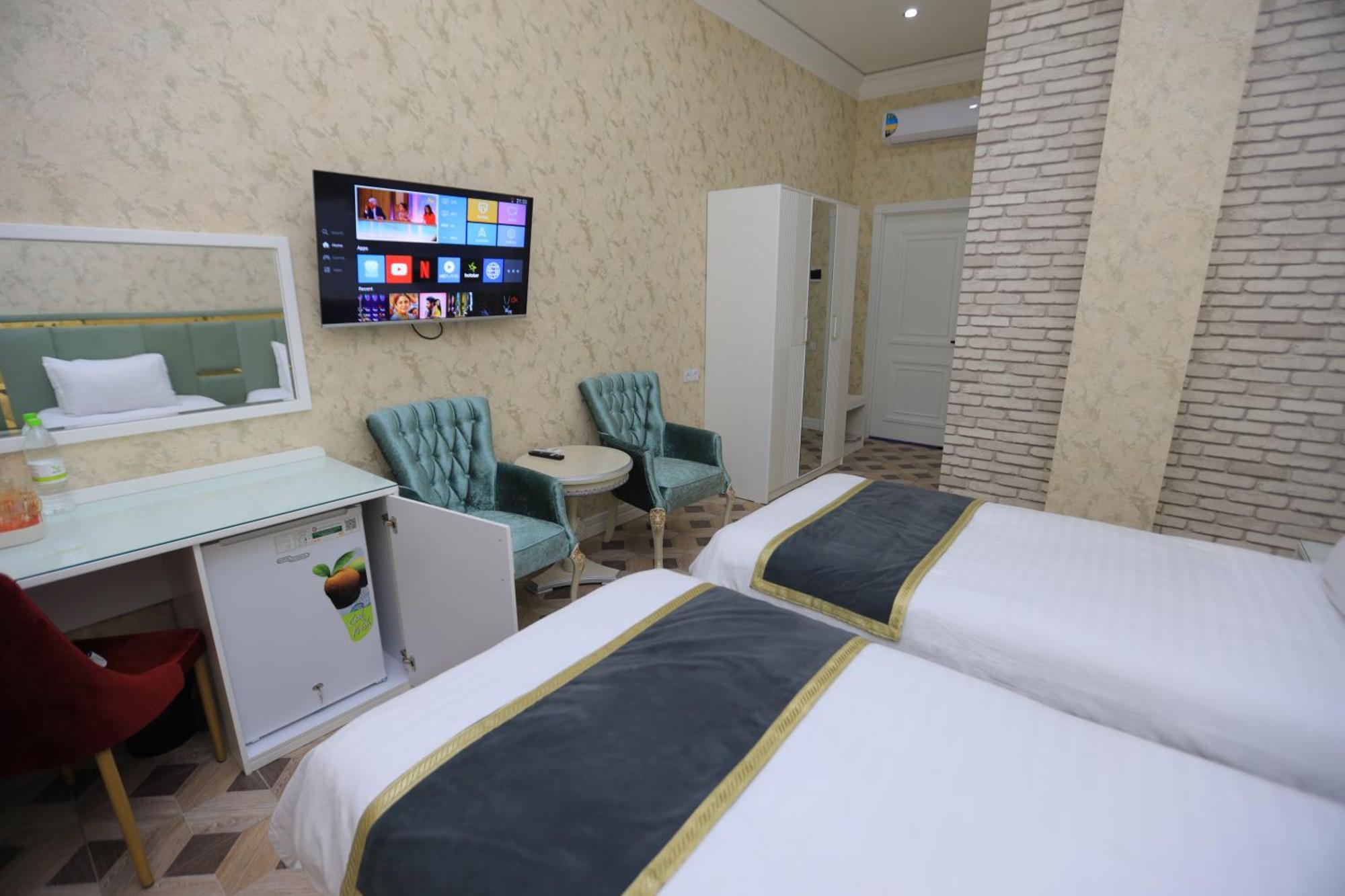 Ayniy Hotel Samarkand Buitenkant foto