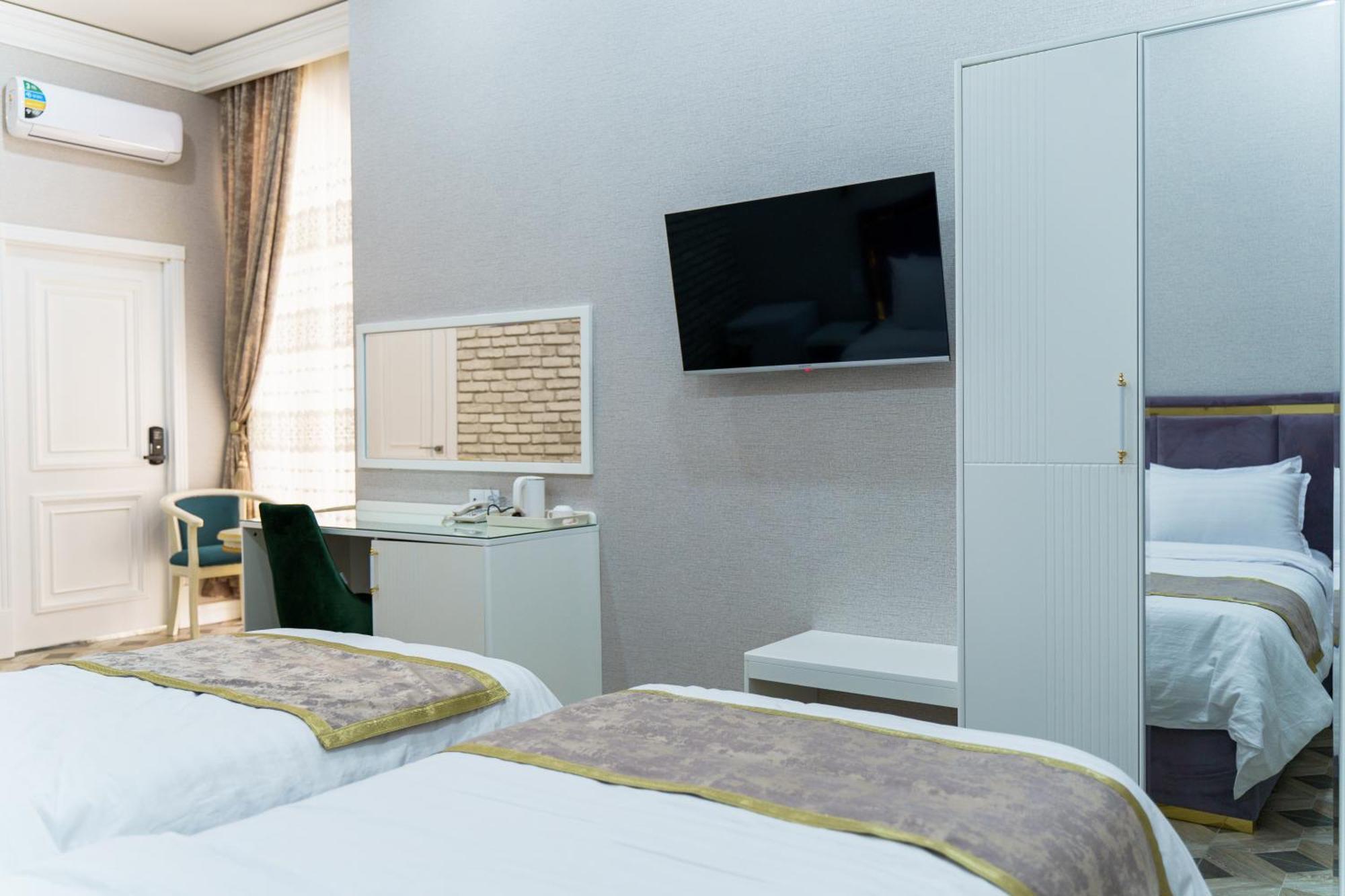 Ayniy Hotel Samarkand Buitenkant foto
